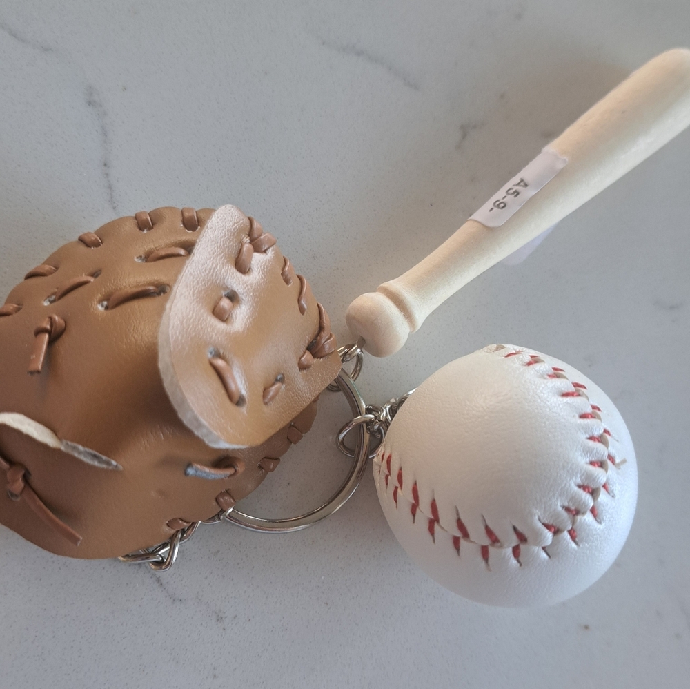 Baseball Glove and Bat Keychain Set - Picture 2 of 3